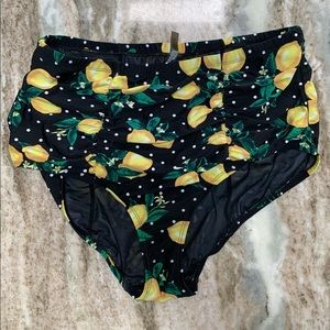 Size 2 Torrid Lemon Ruched High Waist Swim Bottom